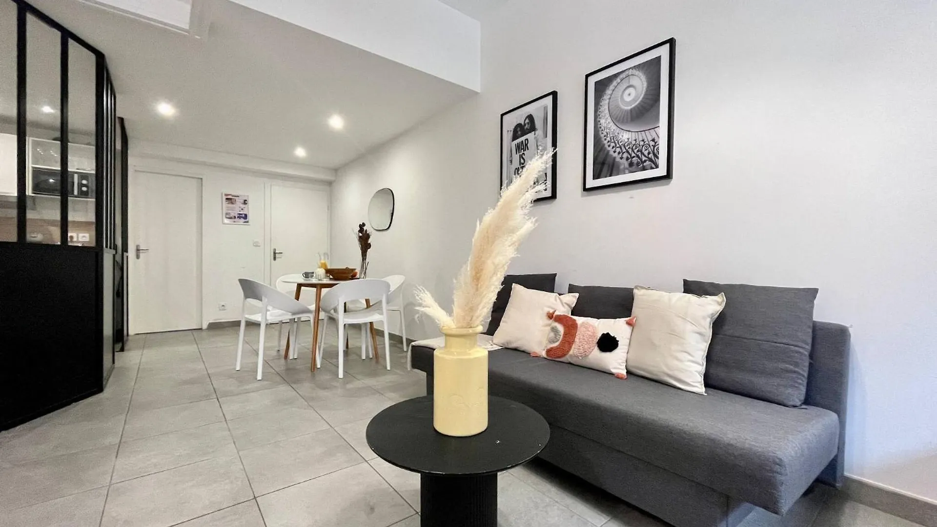 Apartment Suite Danburry Lyon