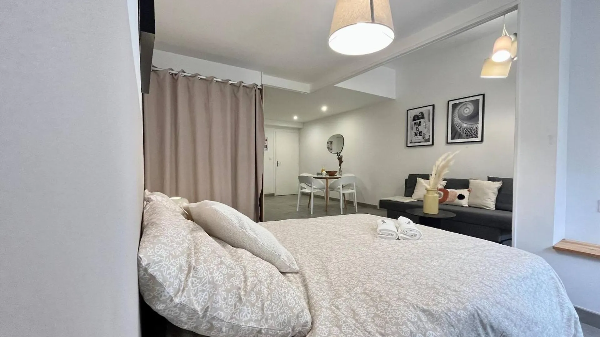 Apartment Suite Danburry Lyon